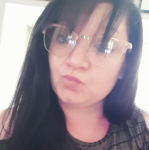 Meet your Posher, Kaitlyn